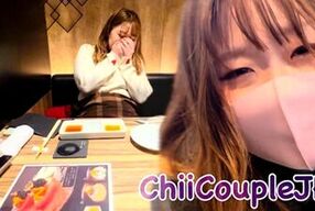 【個撮】 看護師がリモコンバイブ入れて秘密のクリスマスデート。喘ぎすぎて店員と通行人に気付かれた。。。HENTAI/japanese/amateur/POV/onlyfans