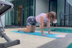 Eighteen Year Old Step Sister Did Yoga but got Fucked