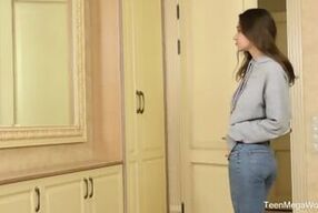 Kecy Hill's tight ass takes a hardcore pounding in 4K Ultra HD