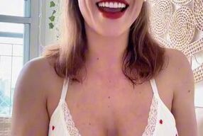 Watch Punheta Guiada in sexy lingerie and get off with her favorite dildo