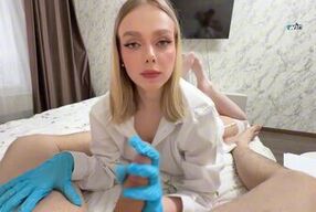 Arisha_Mills gets her big ass drilled doggystyle by her horny patient