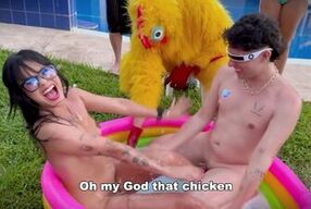 Frisby's chicken organizes fight between ALIX VLOGS and LARA ROSS to see who will fuck his fat cock