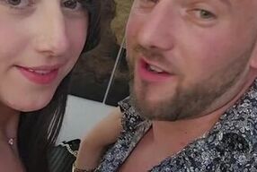 Un couple m'a contacté pour baisers madame