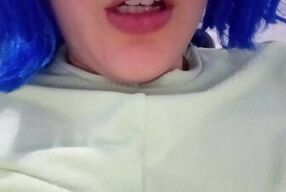 Rosada, nerviosa y bien abierta