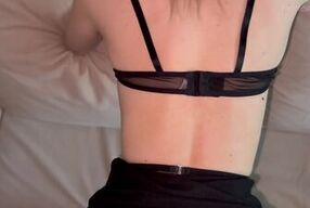 Сводный брат решил трахнуть меня в киску