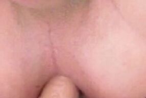 Probando mi nuevo Dildo realista, después de la universidad