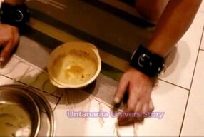 VOST engl - Cet inférieur soumis nu et chaste à droit au reste.