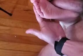 Sexy Footfuck + Multiple Cumshots