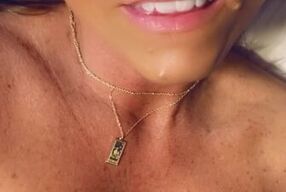 Dirty talking hot milf moaning want to fuck her pussy