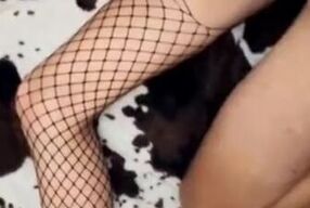 Куколд сейшн с женой в эротическом белье в сетку