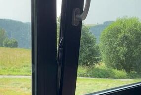 The Maid service suck my dick to the end, becouse she wanted to fill her mounth and throat.