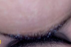 មេម៉ាយម្ចាស់ហាងលក់គ្រឿងសំអាងនៅសៀមរាប (Divorced makeup shop owner in Siem Reap)