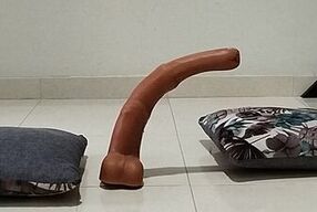 Midiendo mi polla xxl