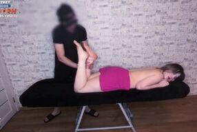 Глубокий массаж для жопастой студентки