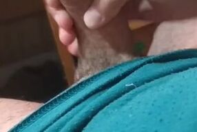 Me la corro en la pieza despues de un dia de intenso calor????