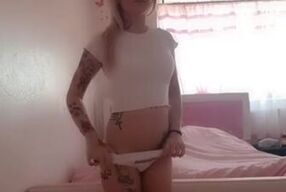 Qwicky before my brother catches us ... edging joi