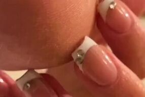WIFE SEND WHATAPP VIDEO SELF TICKLING MILF FEET SOLES LONG NAILS
