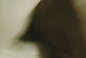MILF en manque de bite se fais jouir comme une salope avec ses jouets - Couple Réel Amateur MretMme