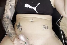 Playing With My WET PUSSY???? I Smoke