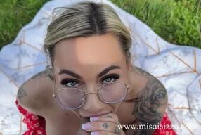 Stranger talks beauty into having sex.